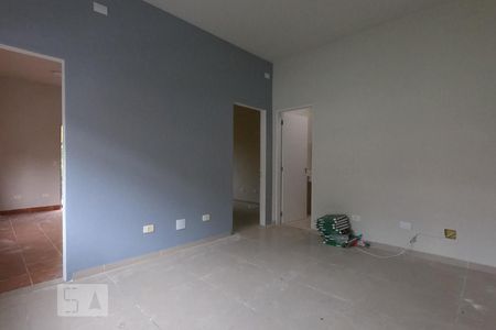 Sala de casa para alugar com 2 quartos, 80m² em Vila Tramontano, São Paulo