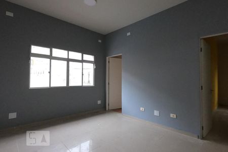 Sala de casa para alugar com 2 quartos, 80m² em Vila Tramontano, São Paulo