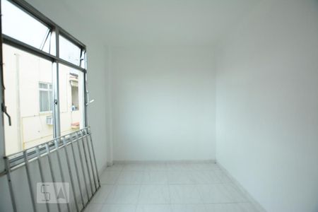 Quarta 1 de apartamento para alugar com 2 quartos, 52m² em Vicente de Carvalho, Rio de Janeiro