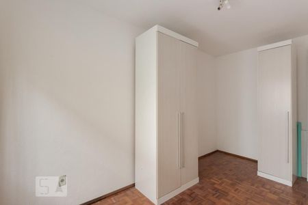 Quarto de apartamento à venda com 1 quarto, 42m² em Jardim do Salso, Porto Alegre