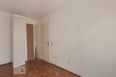 Quarto de apartamento para alugar com 1 quarto, 42m² em Jardim do Salso, Porto Alegre