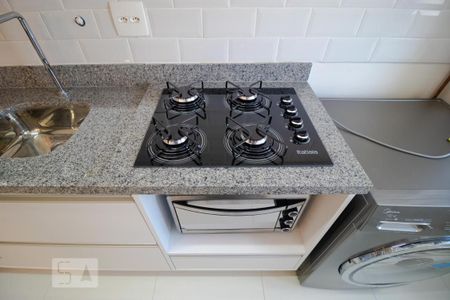 Cozinha de apartamento para alugar com 1 quarto, 36m² em Taquaral, Campinas