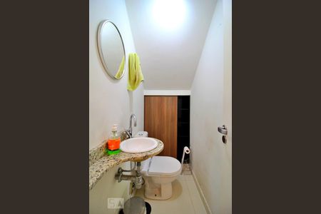 Lavabo de casa à venda com 3 quartos, 198m² em Vila Alice, Santo André