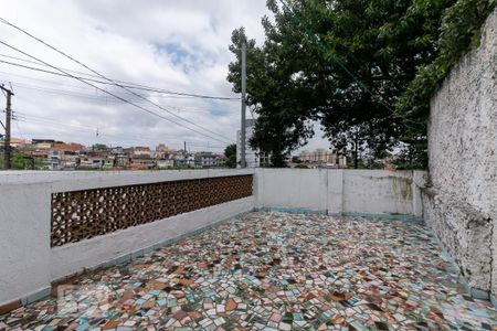 Casa à venda com 160m², 4 quartos e 2 vagas Casa à venda com 160m², 4 quartos e 2 vagasQuintal