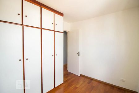 Quarto 2 de apartamento para alugar com 3 quartos, 61m² em Vila Moraes, São Paulo