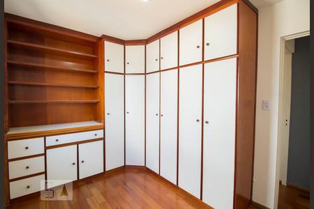 Quarto 2 de apartamento para alugar com 3 quartos, 61m² em Vila Moraes, São Paulo