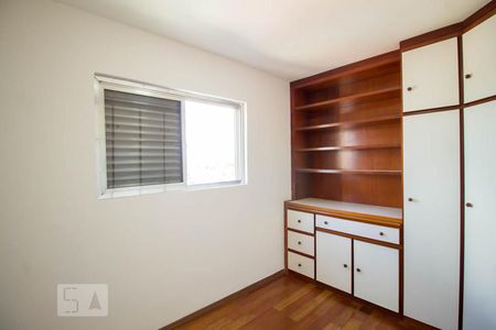 Quarto 2 de apartamento para alugar com 3 quartos, 61m² em Vila Moraes, São Paulo