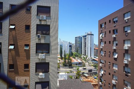 Sala - Vista de apartamento à venda com 2 quartos, 87m² em Bela Vista, Porto Alegre