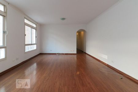 Sala de apartamento para alugar com 3 quartos, 135m² em Cerqueira César, São Paulo