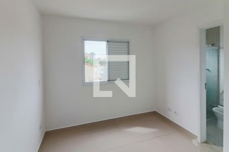 Quarto 1 Suite de casa de condomínio para alugar com 2 quartos, 108m² em Vila Polopoli, São Paulo