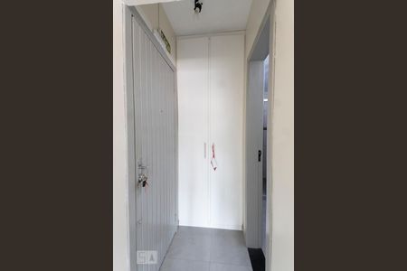 Sala de kitnet/studio à venda com 1 quarto, 35m² em Centro, São Leopoldo