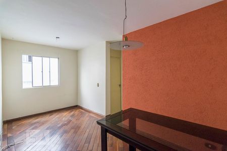 Sala de apartamento para alugar com 2 quartos, 49m² em Cidade São Jorge, Santo André
