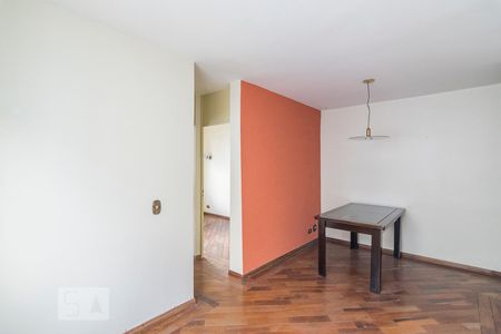 Sala de apartamento para alugar com 2 quartos, 49m² em Cidade São Jorge, Santo André