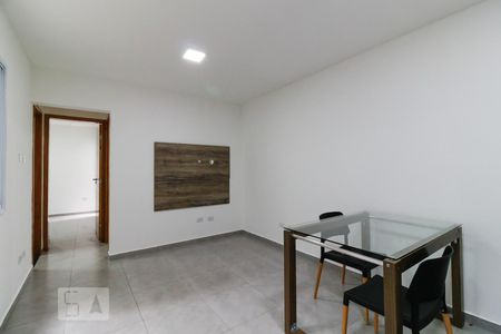 Sala de apartamento para alugar com 2 quartos, 40m² em Jardim Piqueroby, São Paulo