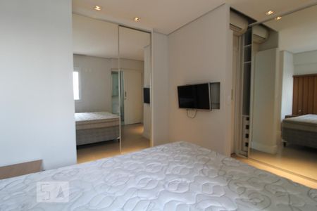 Suíte de apartamento para alugar com 1 quarto, 68m² em Brooklin Paulista, São Paulo