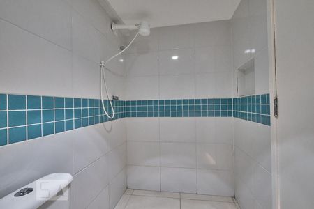 Banheiro de kitnet/studio para alugar com 1 quarto, 40m² em Cidade Nova, Rio de Janeiro