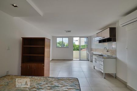 Quarto de kitnet/studio para alugar com 1 quarto, 40m² em Cidade Nova, Rio de Janeiro