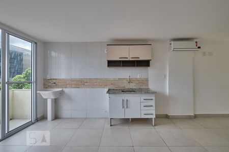 Cozinha de kitnet/studio para alugar com 1 quarto, 40m² em Cidade Nova, Rio de Janeiro