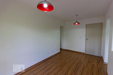 Sala de apartamento para alugar com 2 quartos, 50m² em Parque Rincão, Cotia