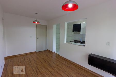 Sala de apartamento para alugar com 2 quartos, 50m² em Parque Rincão, Cotia