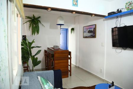 Sala de apartamento para alugar com 2 quartos, 60m² em Vila Assuncao, Praia Grande