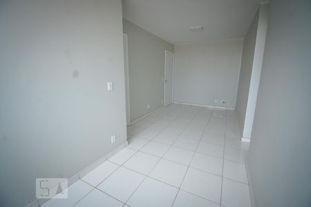 Sala de apartamento para alugar com 2 quartos, 76m² em Guará I, Brasília