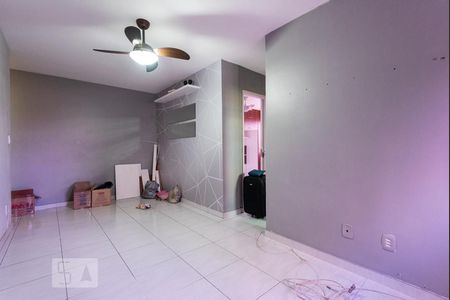 Sala de apartamento à venda com 2 quartos, 60m² em Inhauma, Rio de Janeiro