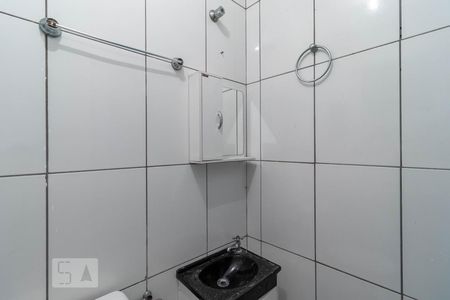 Banheiro de casa para alugar com 1 quarto, 45m² em Lauzane Paulista, São Paulo