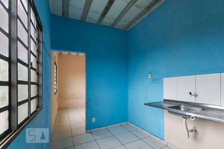 Cozinha de kitnet/studio para alugar com 1 quarto, 25m² em Parque Residencial Itapeti, Mogi das Cruzes