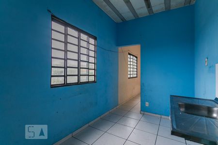 Cozinha de kitnet/studio para alugar com 1 quarto, 25m² em Parque Residencial Itapeti, Mogi das Cruzes