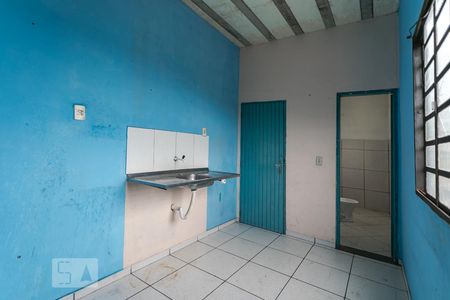 Cozinha de kitnet/studio para alugar com 1 quarto, 25m² em Parque Residencial Itapeti, Mogi das Cruzes