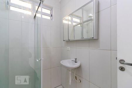 Banheiro de apartamento para alugar com 1 quarto, 42m² em Vila Mariana, São Paulo