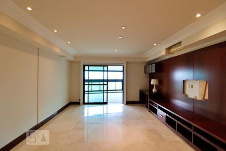 Sala de apartamento para alugar com 4 quartos, 385m² em Jardim Fonte do Morumbi, São Paulo