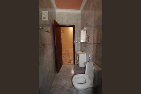 Banheiro 1 de casa à venda com 3 quartos, 450m² em Jardim das Paineiras, Campinas
