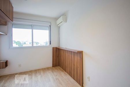 Suíte  de apartamento à venda com 2 quartos, 69m² em Vila Ipiranga, Porto Alegre