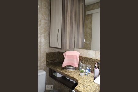 Banheiro de apartamento para alugar com 2 quartos, 56m² em Marechal Rondon, Canoas