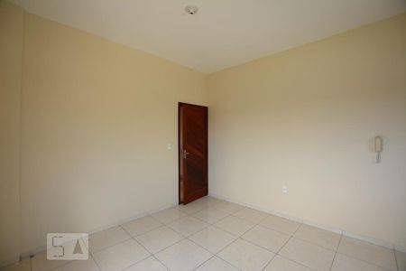 Sala de apartamento para alugar com 1 quarto, 45m² em Brás de Pina, Rio de Janeiro