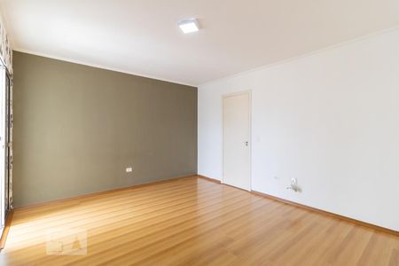 Suíte de casa à venda com 3 quartos, 150m² em Vila Brasílio Machado, São Paulo