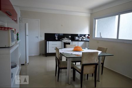 Casa para alugar com 4 quartos, 400m² em Jardim Virginia, Guarujá