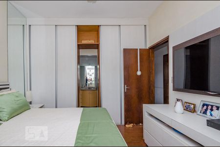 Suíte de casa à venda com 5 quartos, 371m² em Nova Granada, Belo Horizonte