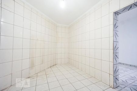 Cozinha de casa para alugar com 1 quarto, 75m² em Vila Moreira, São Paulo