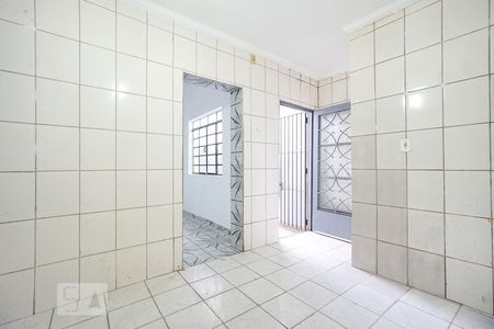 Cozinha de casa para alugar com 1 quarto, 75m² em Vila Moreira, São Paulo