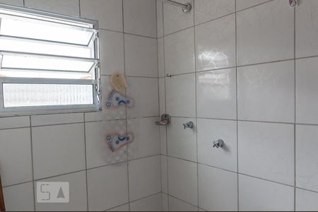 Banheiro de casa para alugar com 1 quarto, 30m² em Baeta Neves, São Bernardo do Campo