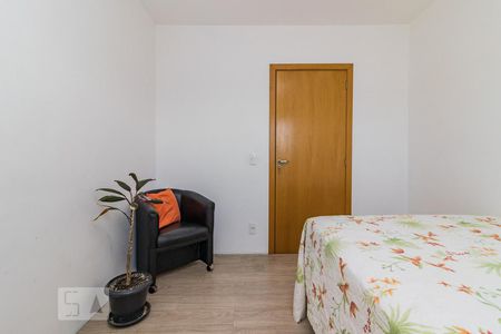 Dormitório de apartamento à venda com 3 quartos, 85m² em Partenon, Porto Alegre