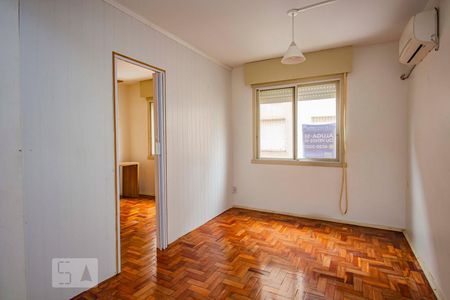 Sala  de apartamento à venda com 1 quarto, 38m² em Jardim Leopoldina, Porto Alegre