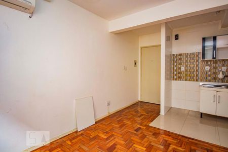 Sala  de apartamento à venda com 1 quarto, 38m² em Jardim Leopoldina, Porto Alegre