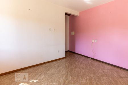 Sala de casa de condomínio para alugar com 2 quartos, 80m² em Olaria, Canoas