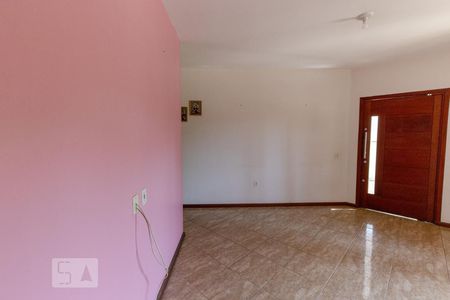 Sala de casa de condomínio para alugar com 2 quartos, 80m² em Olaria, Canoas