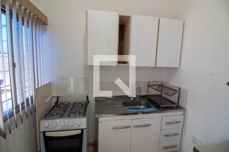 Cozinha de casa para alugar com 1 quarto, 35m² em Itaim Bibi, São Paulo