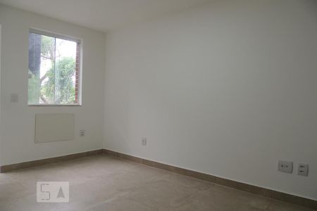 Quarto Suíte de apartamento para alugar com 2 quartos, 48m² em Pechincha, Rio de Janeiro